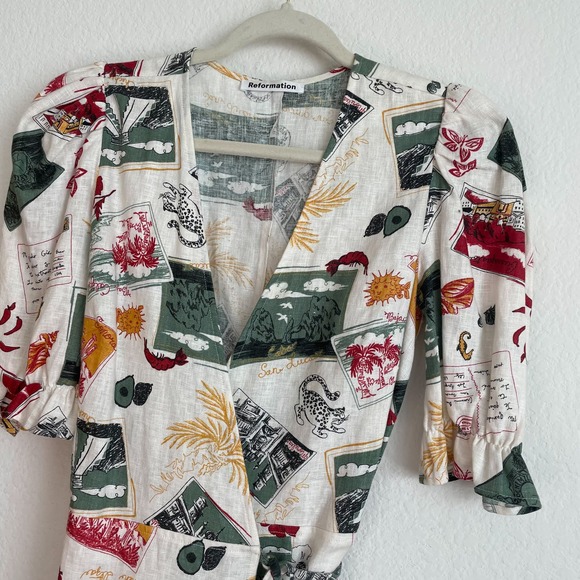 Reformation Carmelo Linen Wrap Mini Dress in Vacaciones Novelty Print - Picture 4 of 8